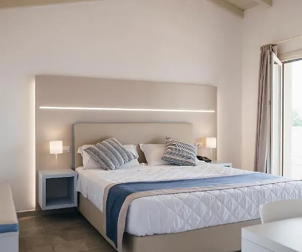 Piccolo - Adults Only 4*